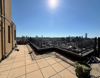 2nd Avenue - Photo Thumbnail 11