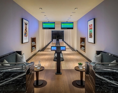 645 West 59th Street - Photo Thumbnail 17