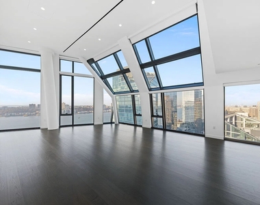 645 West 59th Street - Photo Thumbnail 6