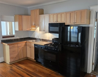 108 Vassar Street - Photo Thumbnail 12