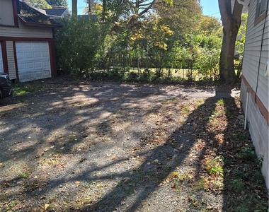 108 Vassar Street - Photo Thumbnail 21