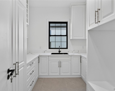 5520 Serenity Court - Photo Thumbnail 25