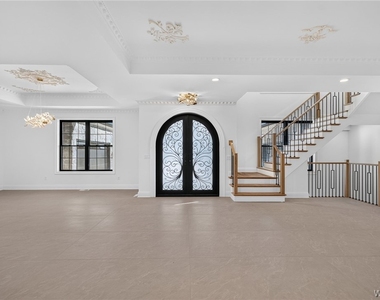 5520 Serenity Court - Photo Thumbnail 3