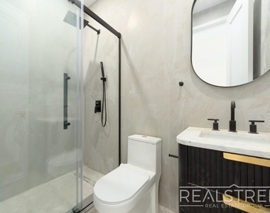 1267 Bergen Street - Photo Thumbnail 5