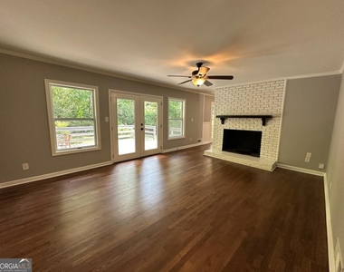 287 Brookwood Drive Sw - Photo Thumbnail 1