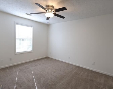 2722 Highland Ridge Nw - Photo Thumbnail 10