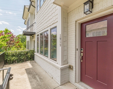 1959 Summit Trace Nw - Photo Thumbnail 2