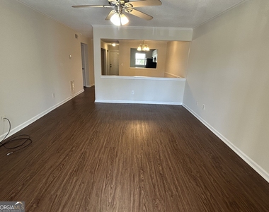 2505 W Broad Street - Photo Thumbnail 10