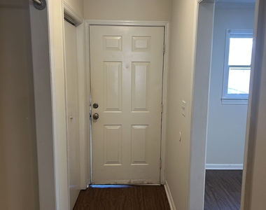 2505 W Broad Street - Photo Thumbnail 1