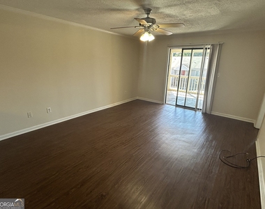 2505 W Broad Street - Photo Thumbnail 9
