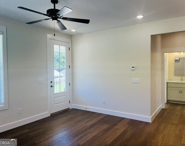105 Gardenia Lane - Photo Thumbnail 10