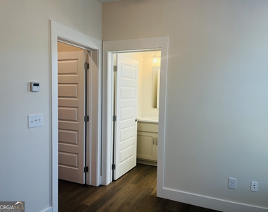 105 Gardenia Lane - Photo Thumbnail 16