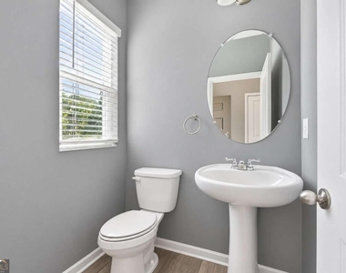 261 Mccall Way - Photo Thumbnail 4