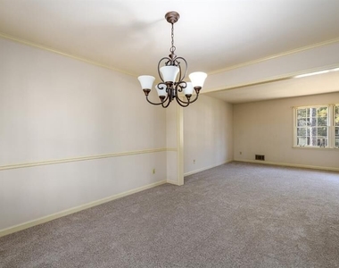 462 Emily Drive Sw - Photo Thumbnail 11