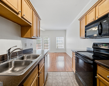 1803 Mason Creek Circle - Photo Thumbnail 7