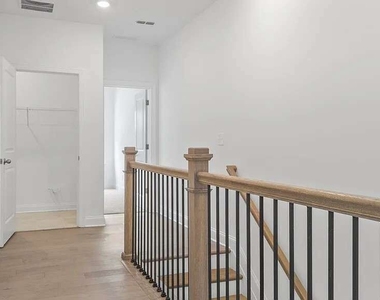 6603 Beacon Drive - Photo Thumbnail 22