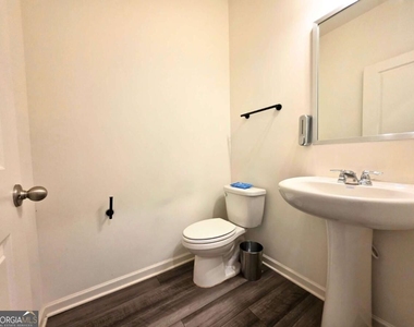 65 Knightsbridge Lane - Photo Thumbnail 13