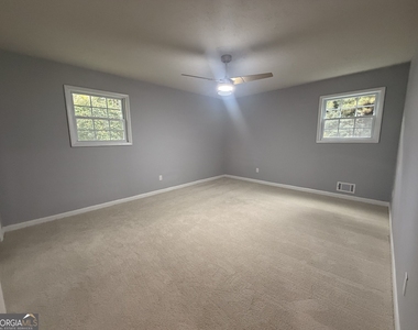 7367 Rountree Drive - Photo Thumbnail 13