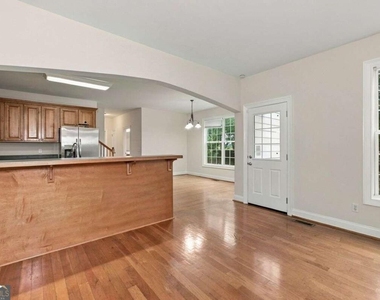 6031 Burnt Hickory Trail - Photo Thumbnail 18