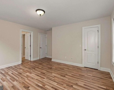 6031 Burnt Hickory Trail - Photo Thumbnail 25