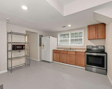 6031 Burnt Hickory Trail - Photo Thumbnail 40