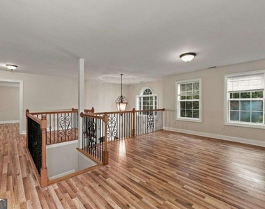 6031 Burnt Hickory Trail - Photo Thumbnail 21