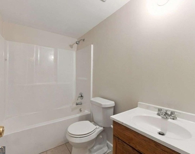 6031 Burnt Hickory Trail - Photo Thumbnail 42