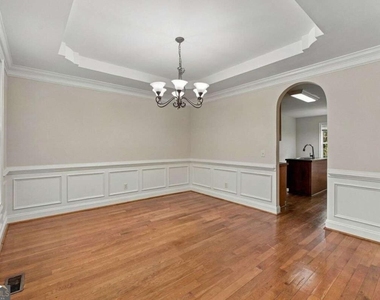 6031 Burnt Hickory Trail - Photo Thumbnail 8