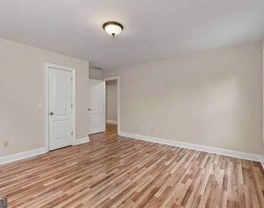 6031 Burnt Hickory Trail - Photo Thumbnail 27
