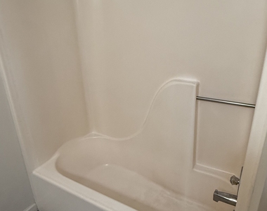 1030 Cherokee Circle - Photo Thumbnail 19
