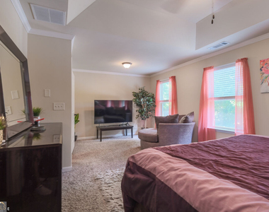 2711 Morgan Glen Road - Photo Thumbnail 10