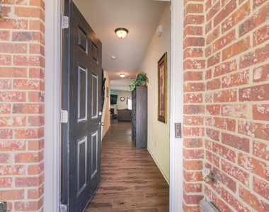 2711 Morgan Glen Road - Photo Thumbnail 1