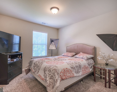 2711 Morgan Glen Road - Photo Thumbnail 15