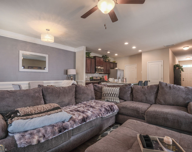2711 Morgan Glen Road - Photo Thumbnail 23