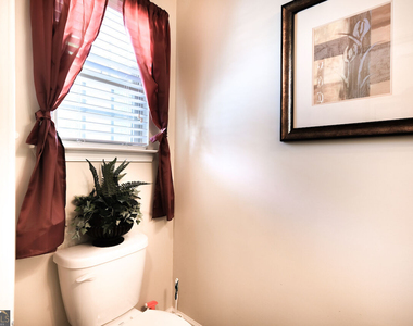 2711 Morgan Glen Road - Photo Thumbnail 4