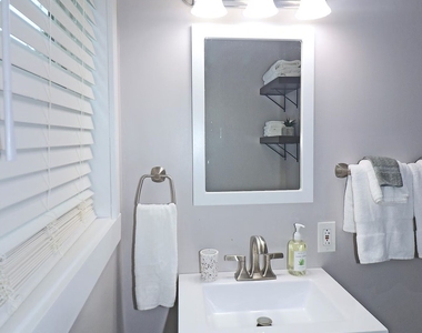 2039 Ridgedale Road Ne - Photo Thumbnail 23