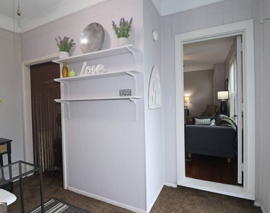 2039 Ridgedale Road Ne - Photo Thumbnail 7