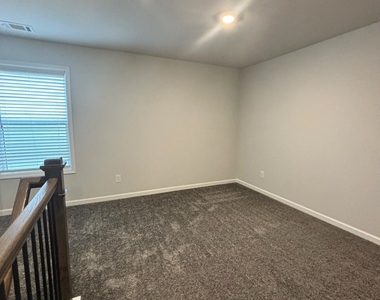 4212 Portsbrook Avenue - Photo Thumbnail 19