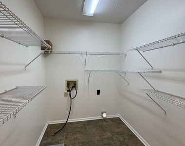 3813 N Rivercrest Dr. Drive - Photo Thumbnail 19