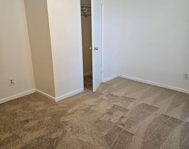 340 West Avenue - Photo Thumbnail 6