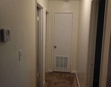 340 West Avenue - Photo Thumbnail 5