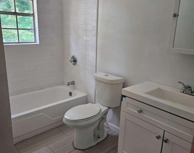340 West Avenue - Photo Thumbnail 11