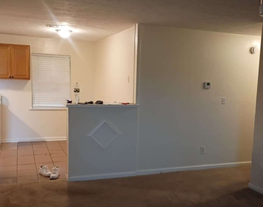 340 West Avenue - Photo Thumbnail 15