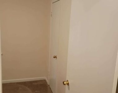 340 West Avenue - Photo Thumbnail 9