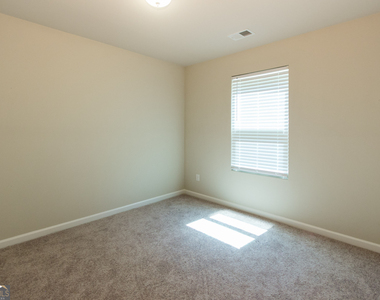 706 Dove Tree Lane - Photo Thumbnail 9