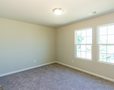 706 Dove Tree Lane - Photo Thumbnail 13