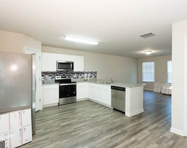 706 Dove Tree Lane - Photo Thumbnail 5