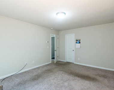 706 Dove Tree Lane - Photo Thumbnail 16