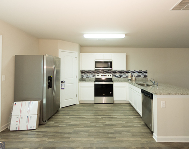 706 Dove Tree Lane - Photo Thumbnail 4