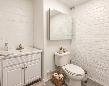 2172 Amsterdam Avenue - Photo Thumbnail 6
